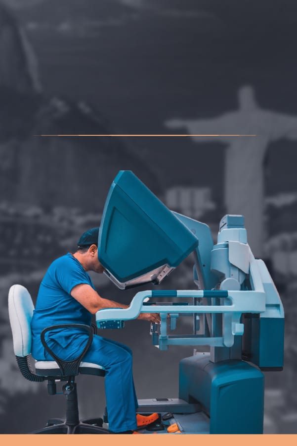 Cirurgia robótica urológica no Rio de Janeiro — cirurgião operando no console da Vinci